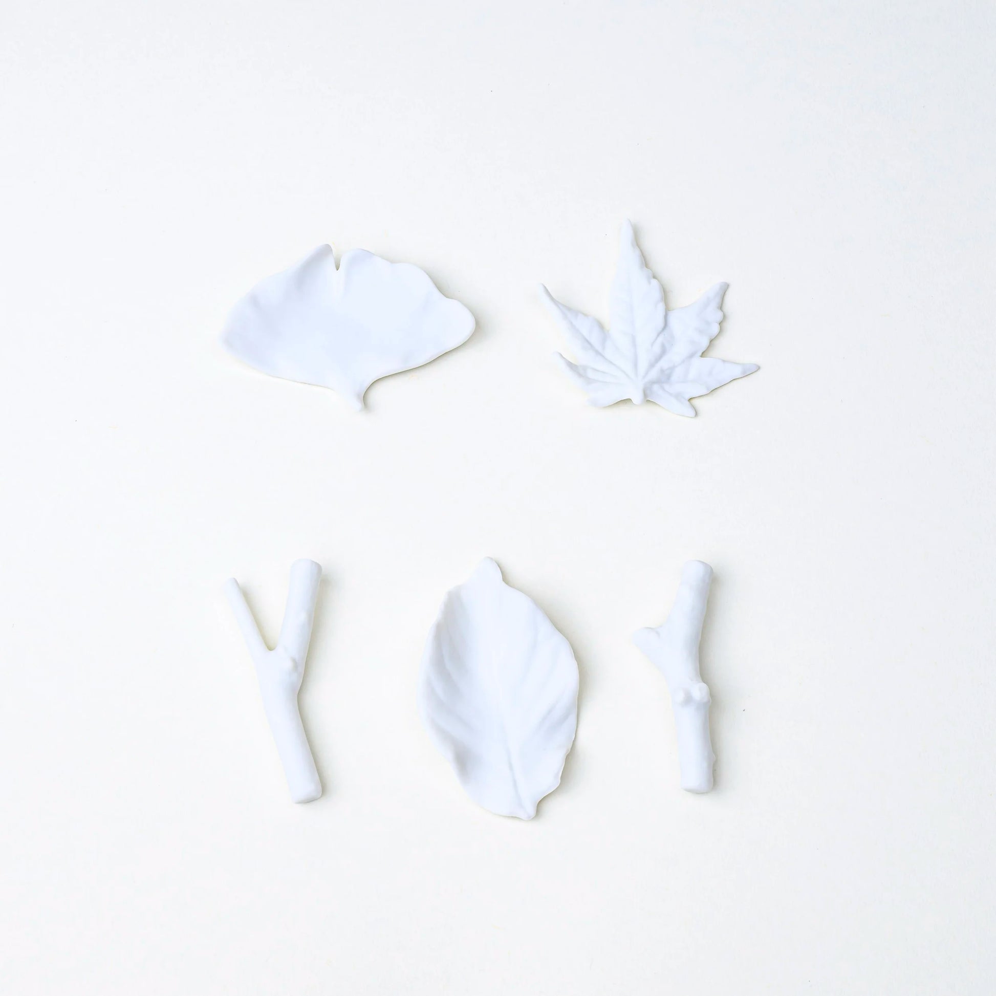 'Blatt & Zweig' Stäbchenhalter-Set | Ceramic Japan-Ceramic Japan-Mattweiss-Tokoro