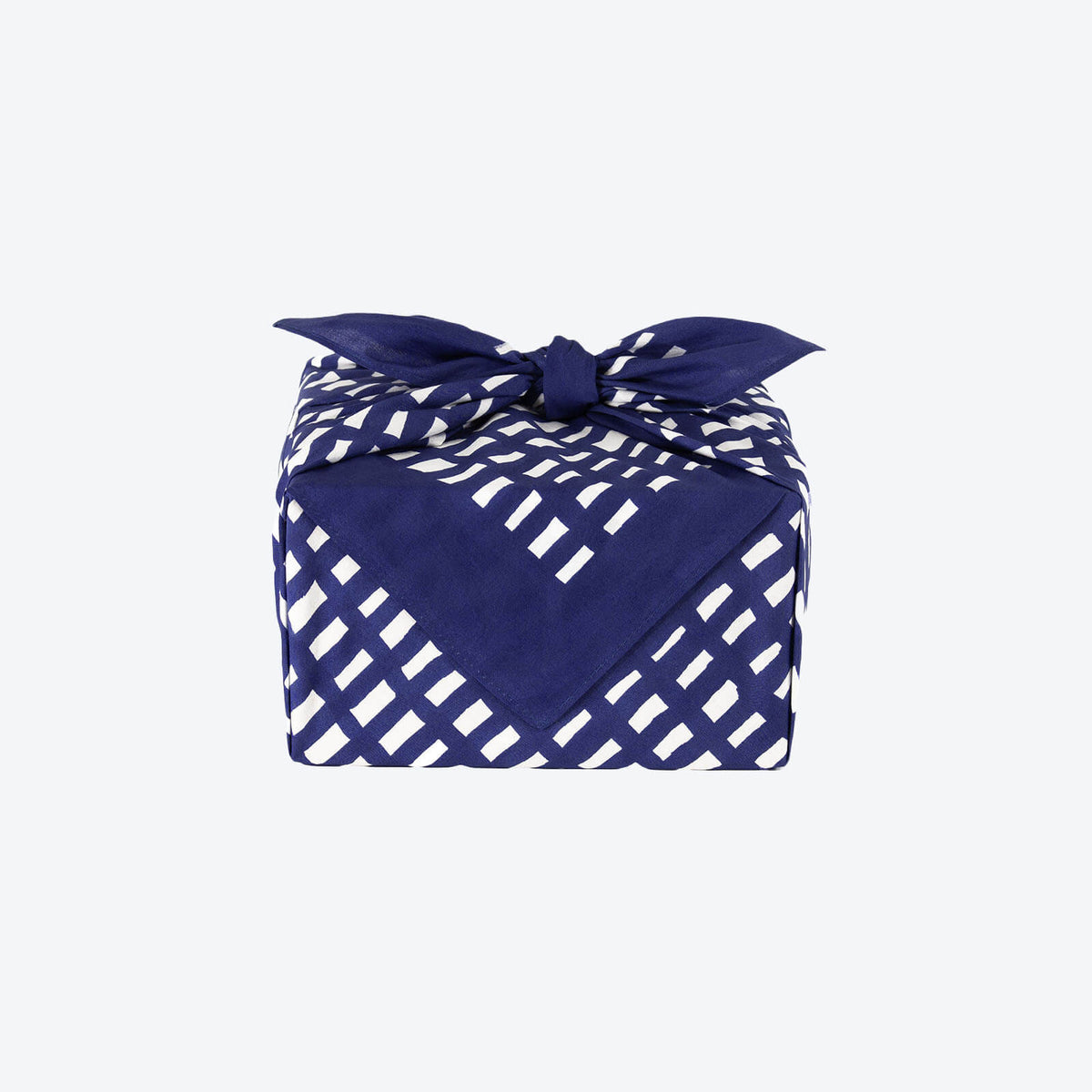 Furoshiki M 'Sora Check' Navy - minä perhonen | Musubi-Musubi-Tokoro