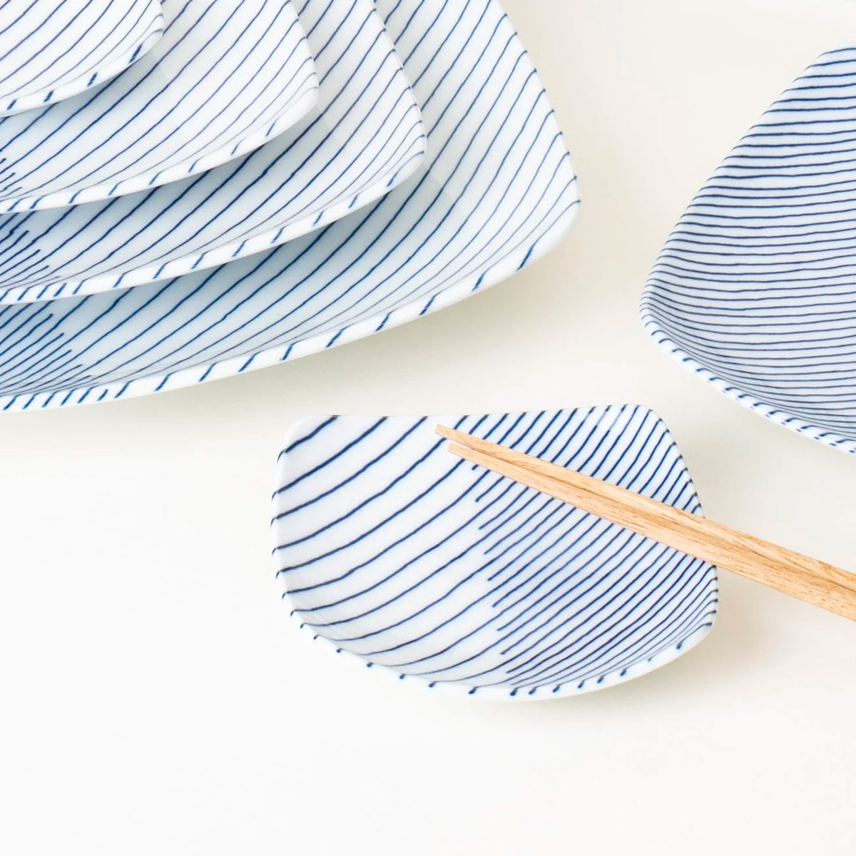 Kasanejima Teller-Serie | Hakusan Porcelain-Hakusan Porcelain-Tokoro