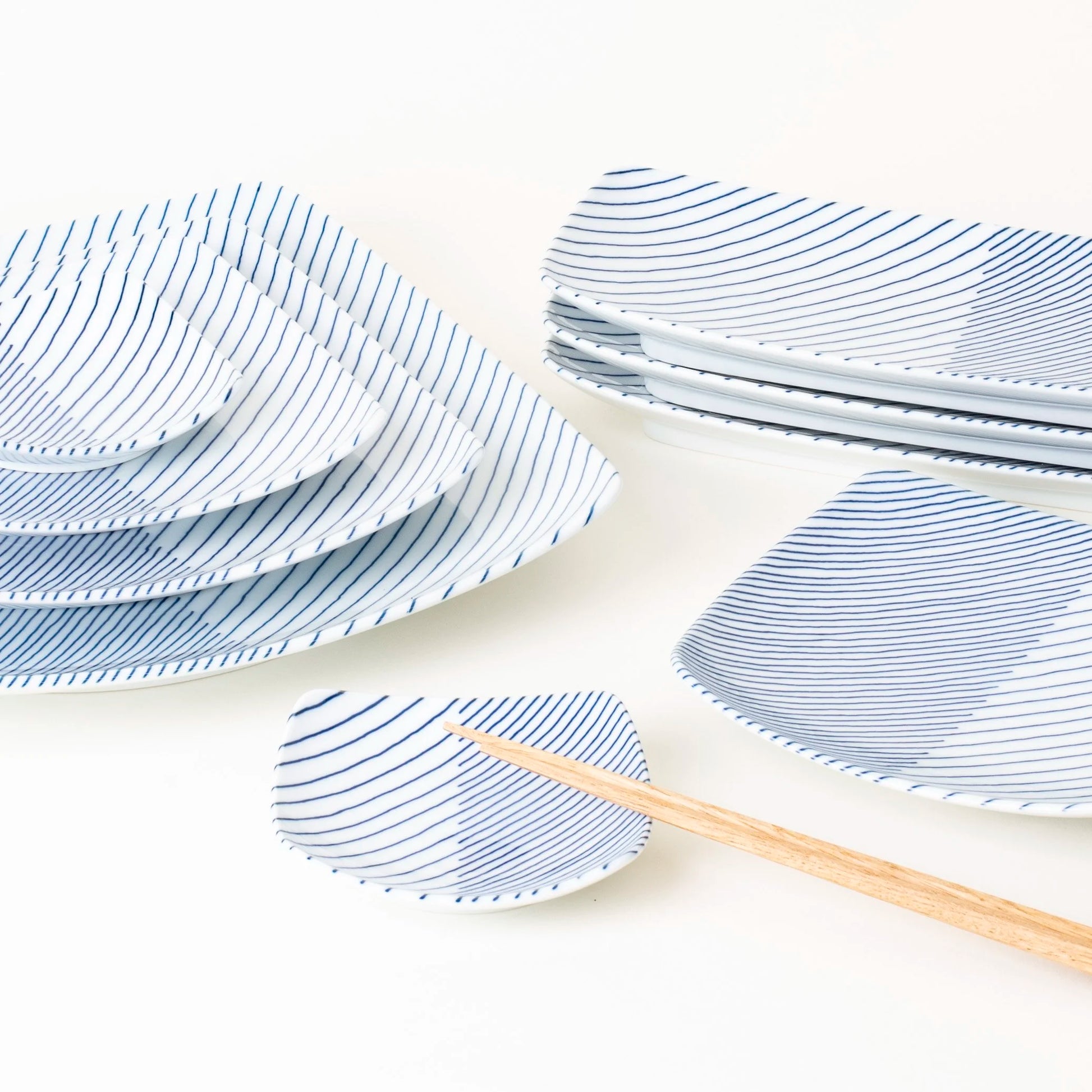 Kasanejima Teller-Serie | Hakusan Porcelain-Hakusan Porcelain-Tokoro