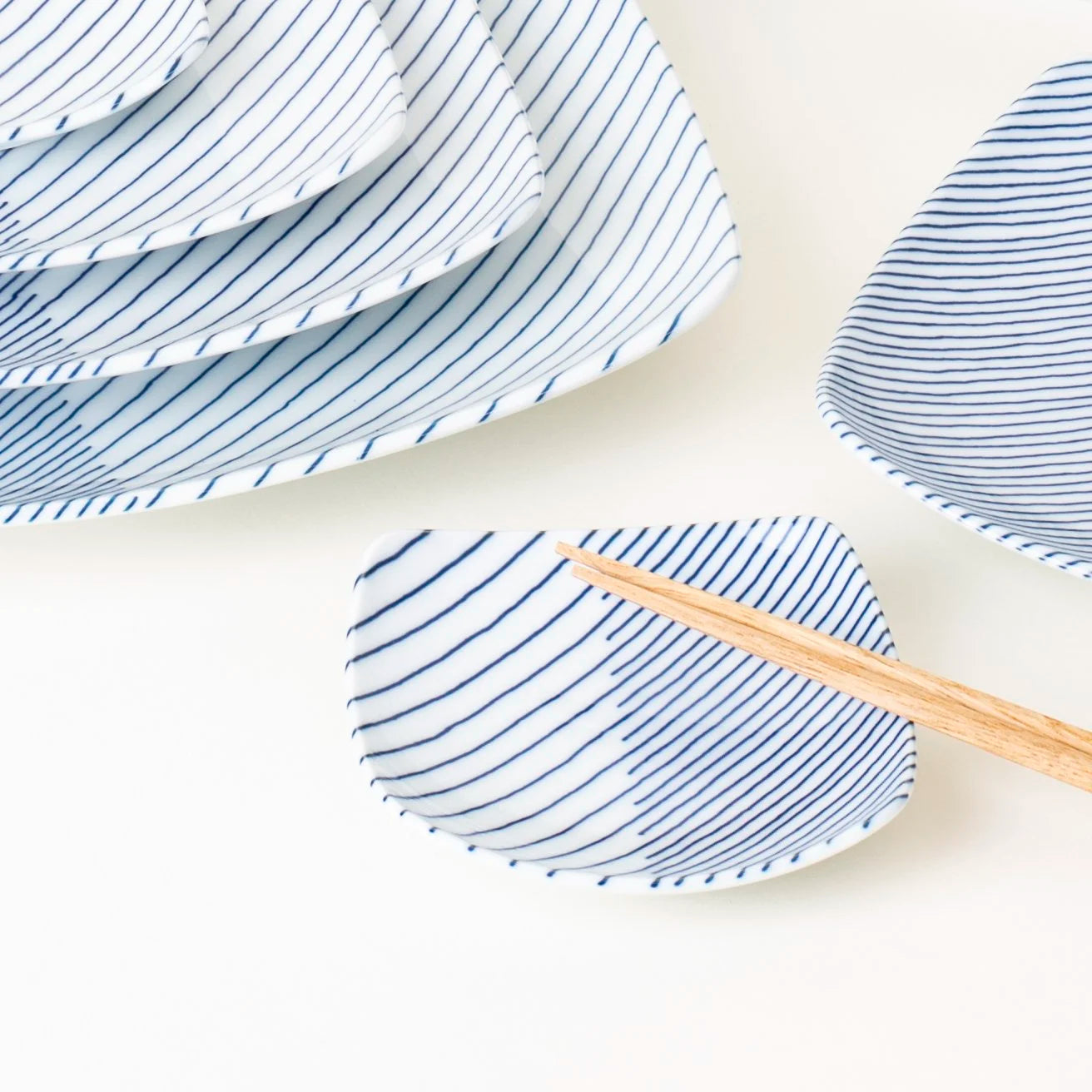 Kasanejima Teller-Serie | Hakusan Porcelain-Hakusan Porcelain-Tokoro