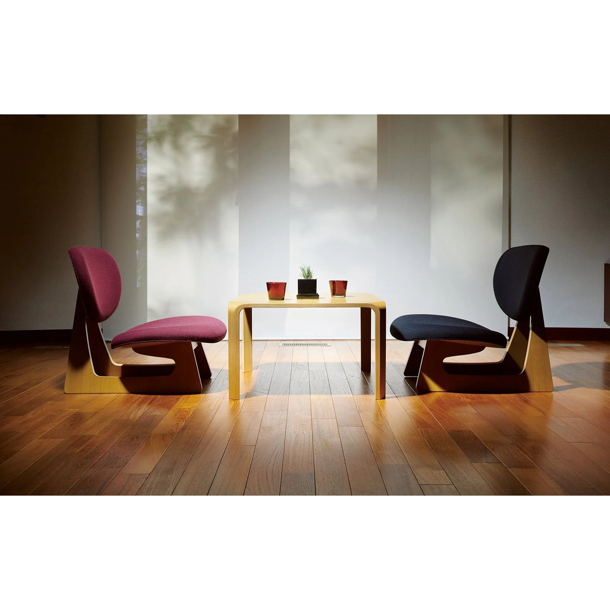 Teiza Isu Low Chair - Sakakura Junzo & Cho Daisaku | Tendo Mokko-Tendo Mokko-Tokoro