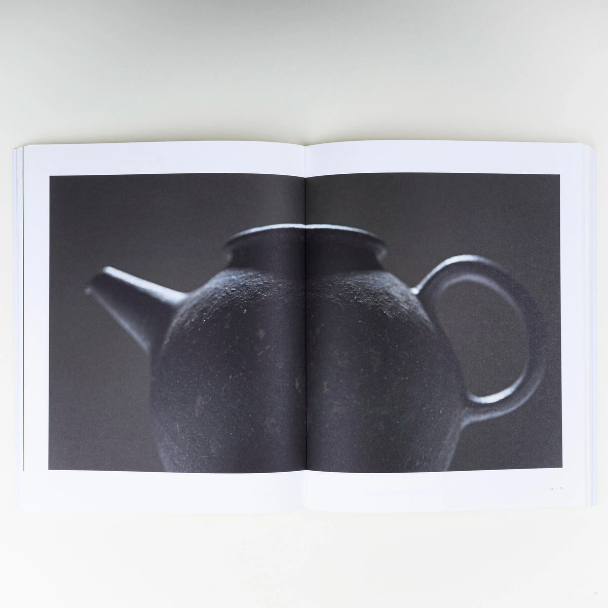 Utsuwa Katachi | Japanese Ceramics and Forms-Tomoo Shoten-Tokoro