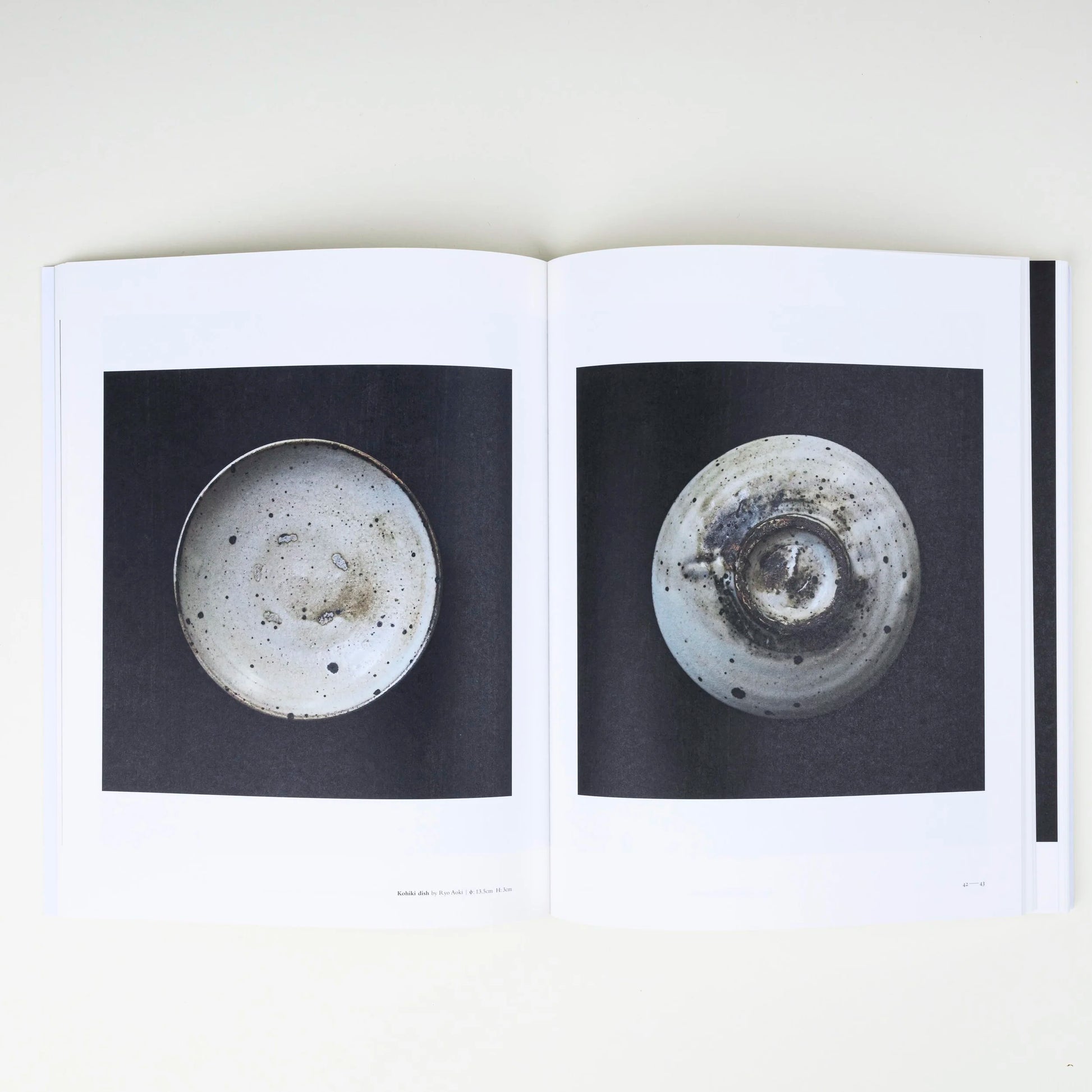 Utsuwa Katachi | Japanese Ceramics and Forms-Tomoo Shoten-Tokoro