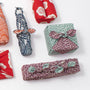 Wendbares Furoshiki M 'Chrysanthemen' Isa Monyo | Musubi-Musubi-Tokoro
