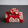 Wendbares Furoshiki M 'Pflaumenblüte' Grün/Rot - Isa Monyo | Musubi-Musubi-Tokoro