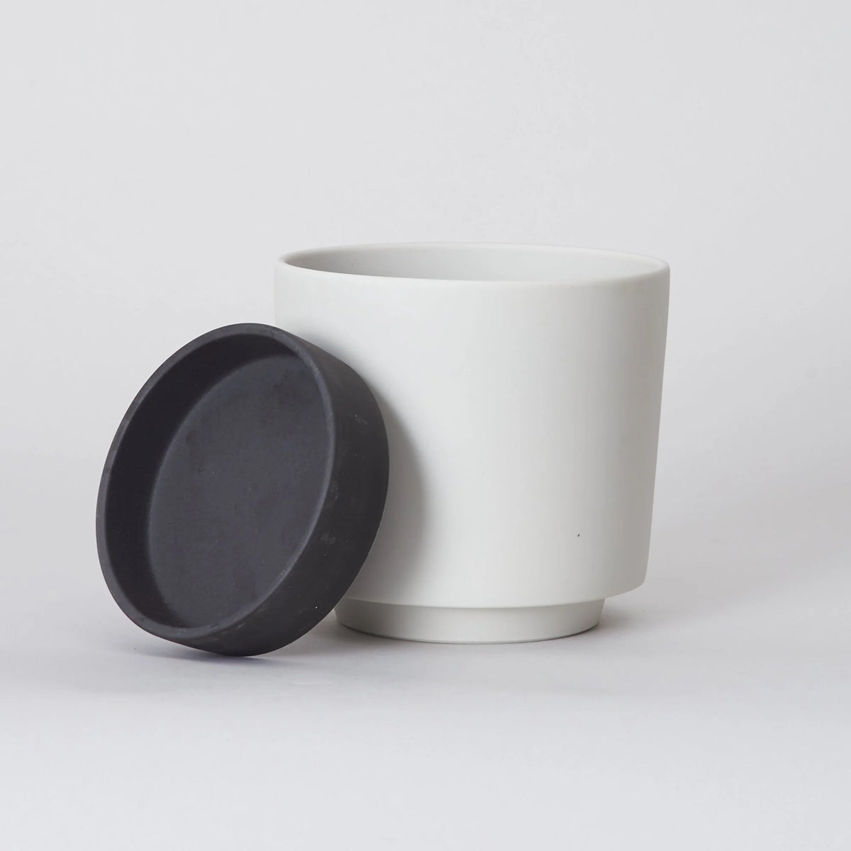 ground_grip Übertopf Schwarz M-Shinzangama Yamatsu-Tokoro
