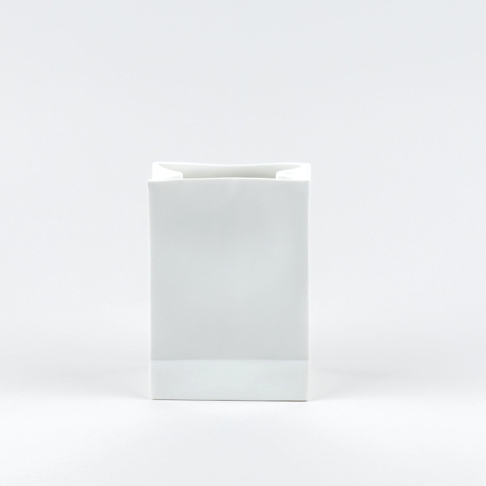 'Paper Bag' Vase - Makoto Komatsu | Ceramic Japan