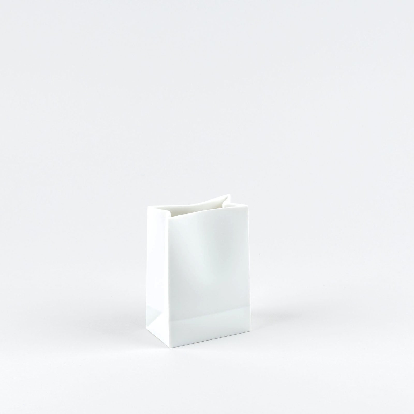 'Paper Bag' Vase - Makoto Komatsu | Ceramic Japan