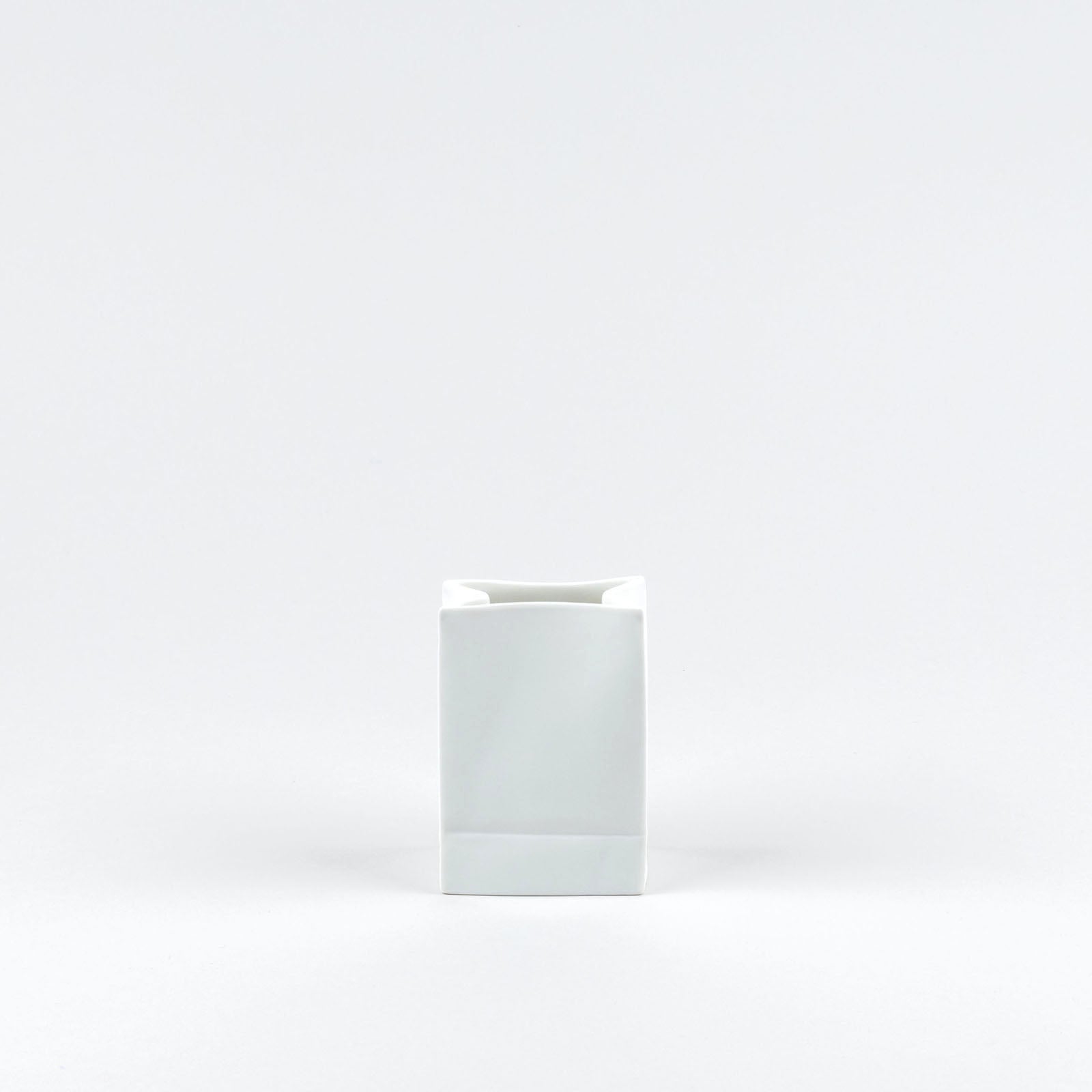 'Paper Bag' Vase - Makoto Komatsu | Ceramic Japan