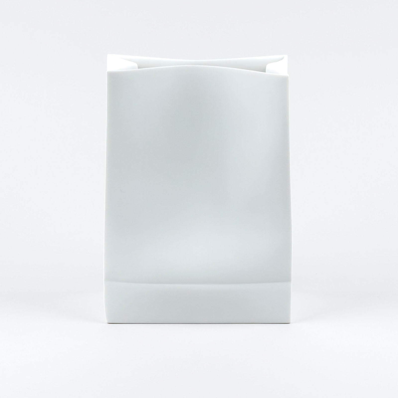 'Paper Bag' Vase - Makoto Komatsu | Ceramic Japan