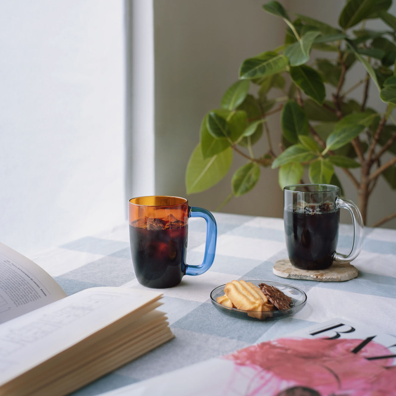 Two Tone Grip Mug | Amabro